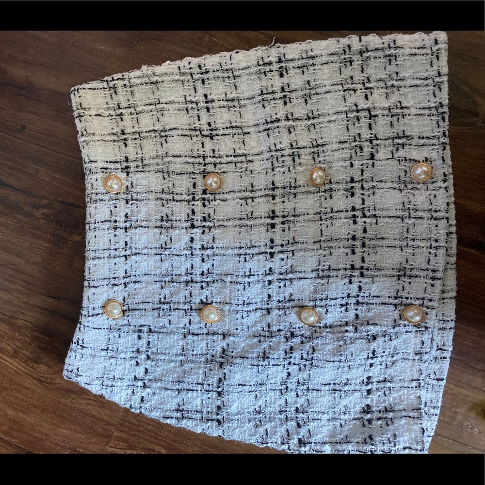 Pleaded skirt